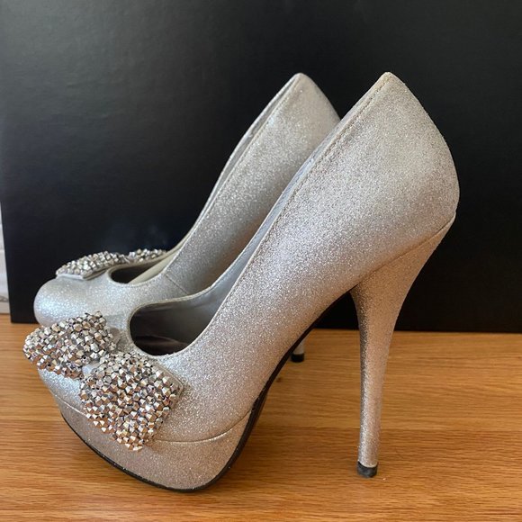 Wedding Shoes with bow - Picture 1 of 6